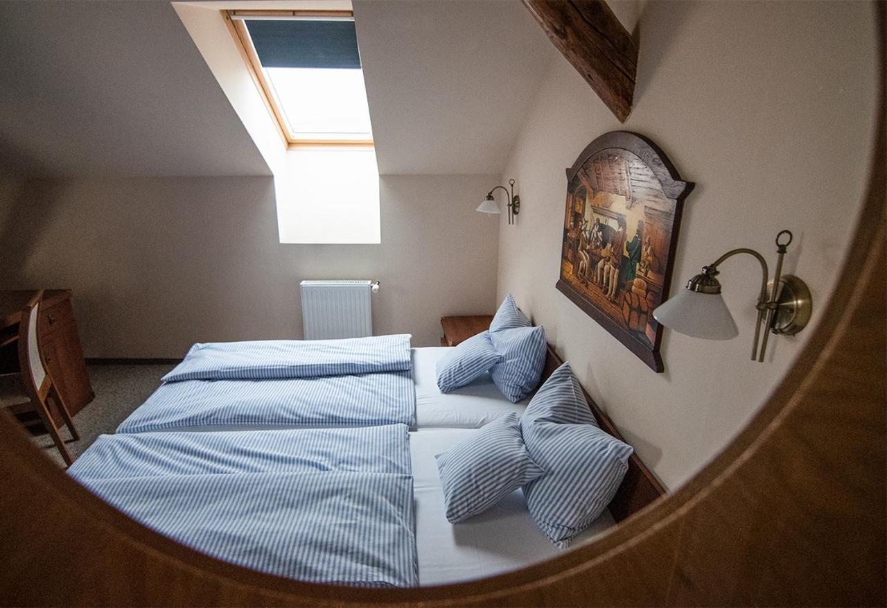Pension Horse Inn Kösice Dış mekan fotoğraf
