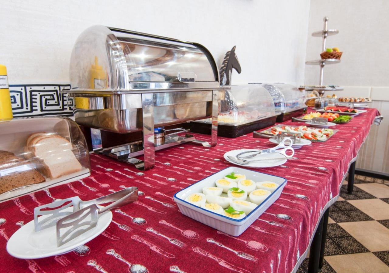 Pension Horse Inn Kösice Dış mekan fotoğraf